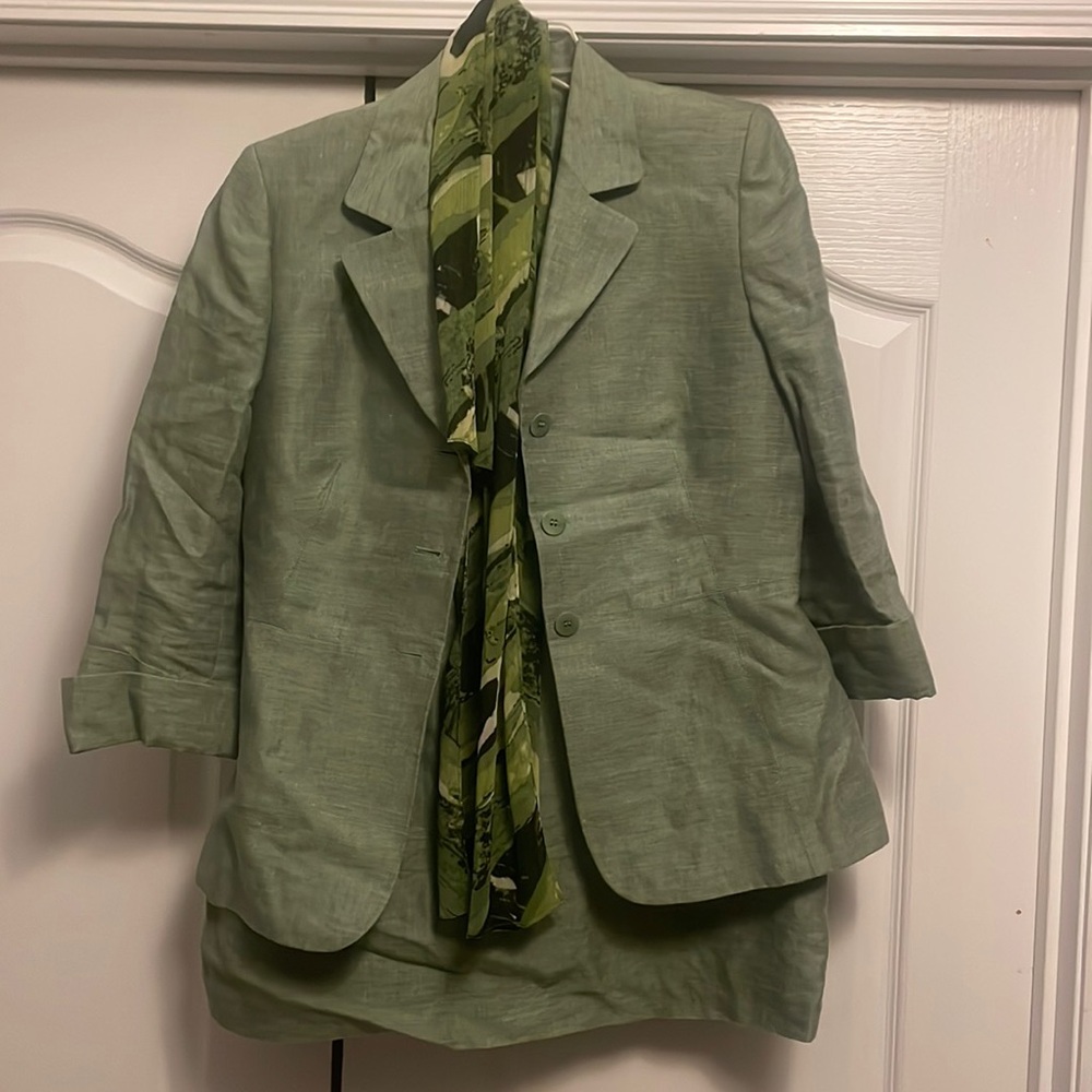 Green skirt suit